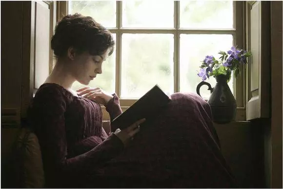 女神修煉手冊:掙錢、變美、讀書,是女人一生的事業