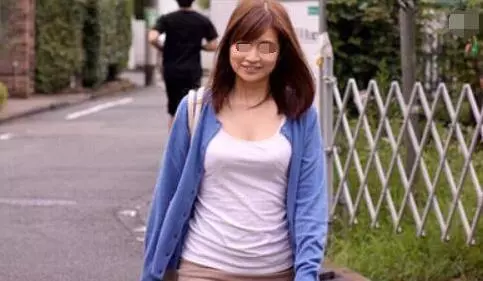 那一晚,女兒僅吃了小半碗飯就放下筷子說想躺一會,我忙完回家突然覺得心裡不對勁!