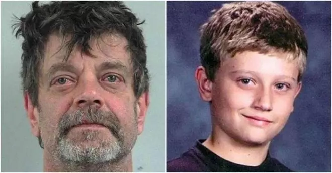 殘忍!13歲男孩不小心看到爸爸「穿女裝吃屎尿」的照片後下場超悲慘:根本電影劇情!…