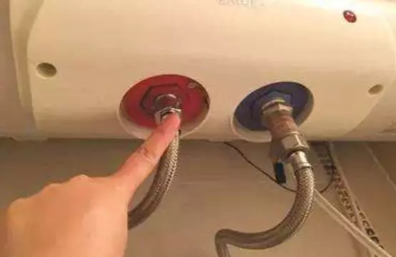 熱水器用久了「髒兮兮」?老師傅教你一招,不花一分錢,自己也能洗乾淨,超簡單