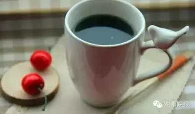 注意! 3招教你分辨「真假」紅糖!「假紅糖」不但騙很大,熬成糖水還會喝出這種病!別再買錯了!