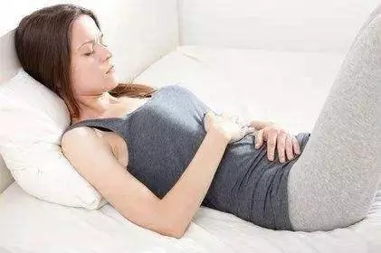 十二指腸潰瘍為什麼更愛「夜間痛」?原因與這些原因密切相關!