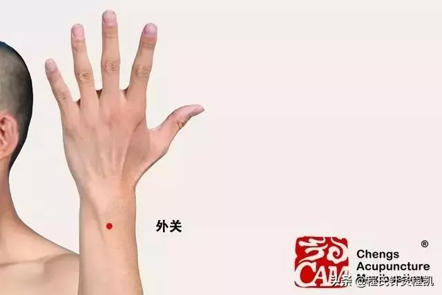 害怕降壓過了頭?每天堅持按揉這幾個穴位,安全降壓不傷肝腎