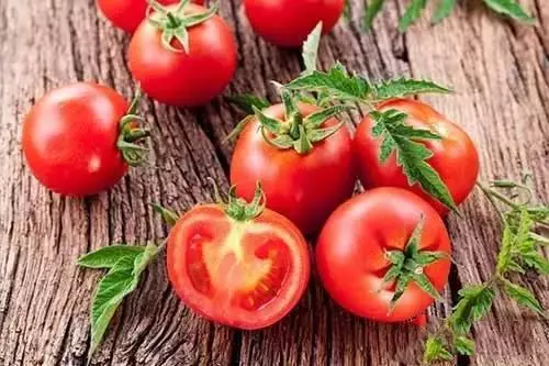有齒痕、舌尖紅、舌苔黃、厚,從舌頭看健康對症食療