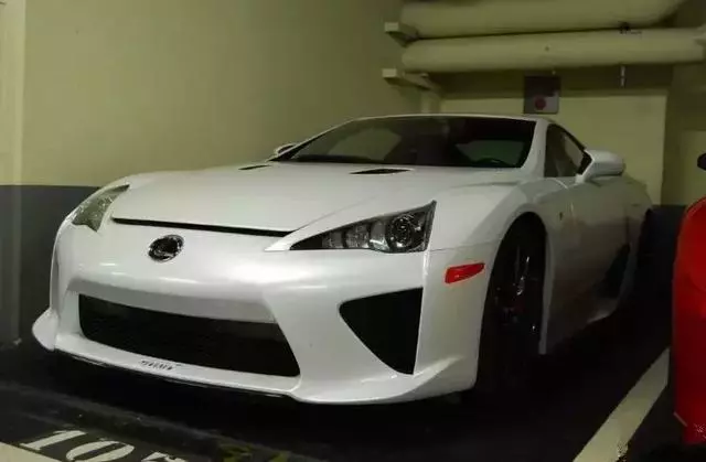 賣一台就虧損200萬美元!這款日系神級超跑在美國還有八輛庫存車