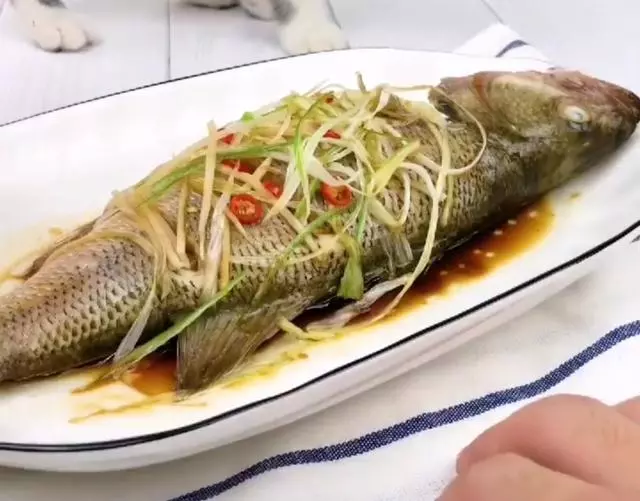 廚師長:你知道蒸一條魚的時間要多久嗎?怪不得你蒸的魚不夠爽滑