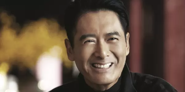 62歲發哥周周陪97歲母親吃早茶,被讚:有一種孝順叫周潤發