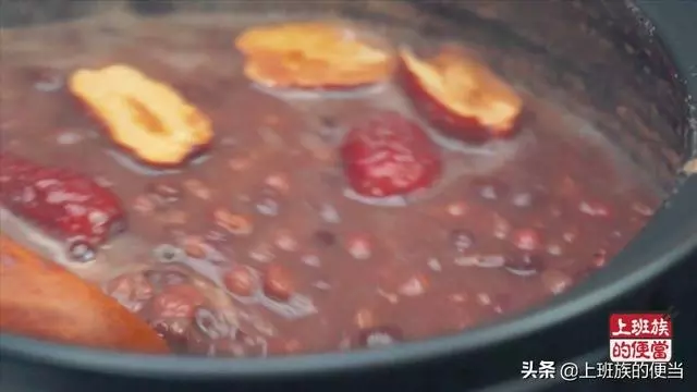 紅豆粥好喝的訣竅,倒入一杯【它】,香味濃郁口感絲滑