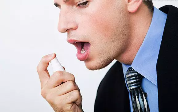 口 臭 口 乾 口 苦,你 以 為 是 上 火??其 實 是 這「五 個 身 體 器 官」出 了 問 題!