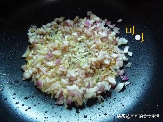 這大概是最好吃的雞腿做法,肉嫩多汁,酸甜可口,拌米飯太香