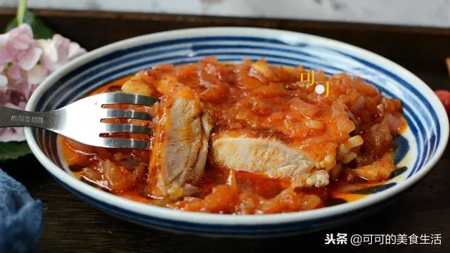 這大概是最好吃的雞腿做法,肉嫩多汁,酸甜可口,拌米飯太香