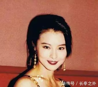 15歲出道的霸王花,和義子偷吃被捉姦在床,今52歲過成這樣!