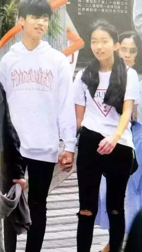 這就是別人家的女兒,陳奕迅帶14歲女兒出遊,長相甜美太搶老爸風頭