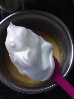 教你做原味蛋糕捲兒,簡單易學還好吃哦