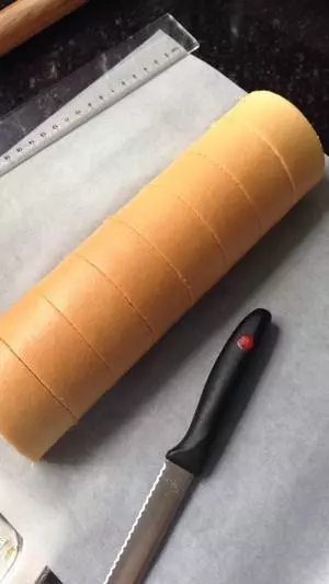 教你做原味蛋糕捲兒,簡單易學還好吃哦