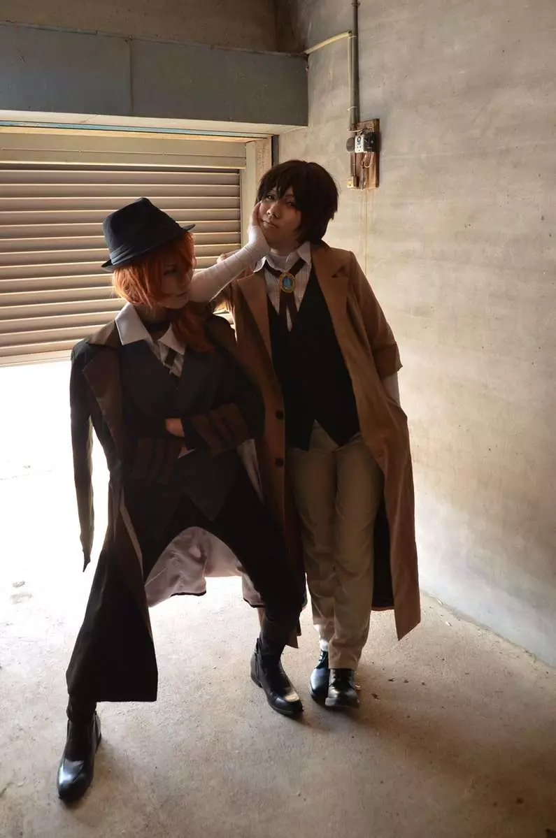 日本網友自爆「唯美Cosplay照片幕後花絮」 超尷尬畫面笑到網友噴飯