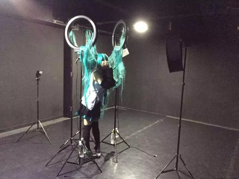 日本網友自爆「唯美Cosplay照片幕後花絮」 超尷尬畫面笑到網友噴飯