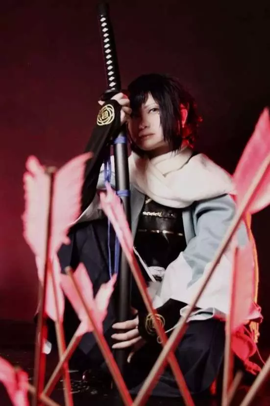 日本網友自爆「唯美Cosplay照片幕後花絮」 超尷尬畫面笑到網友噴飯