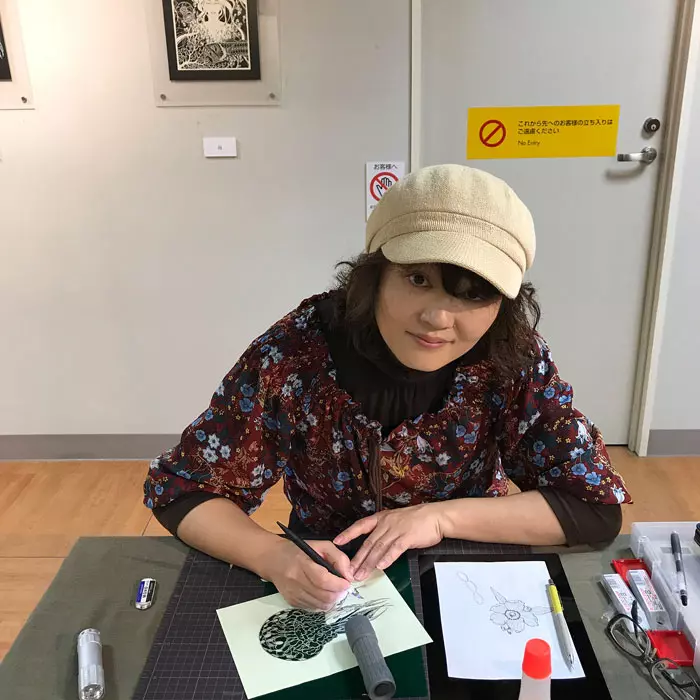 日本媽媽的剪紙作品太神了 年度大作「海章魚」宛如吹彈可破的肌膚