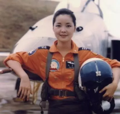 當年他曾獲「鄧麗君香吻」被封史上最幸運國軍!沒想到35年後,現在的他....