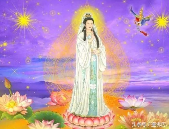 觀音菩薩頭頂出現「神秘黑色東西」!工作人員爬上去一看,嚇得一身冷汗狂念阿彌陀佛!