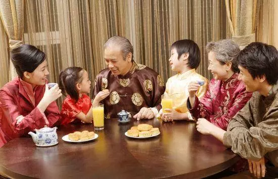 人老了就算兒女再多,也不如手裡握著存款,句句入骨!