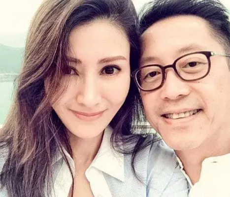 48歲李嘉欣和47歲黎姿近照,年齡相差一歲,對比滿屏尷尬!