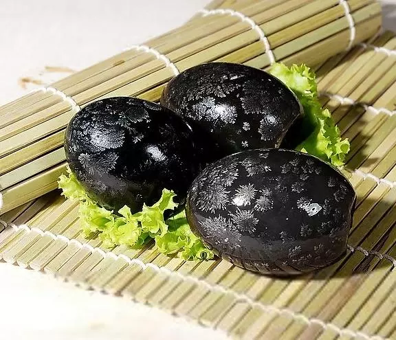 皮蛋不是人人愛吃!但它居然有這麼多功效!長知識了!一定要分享出去啊!