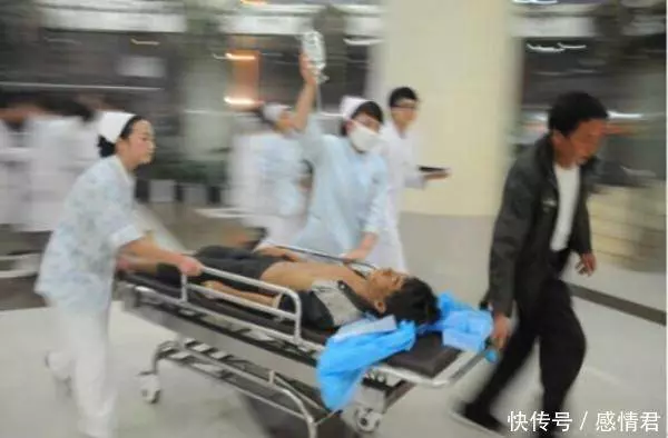 母親跟女兒借1000要求寫借條卻「多加兩個0」!母親走後分家產女兒當場愣住