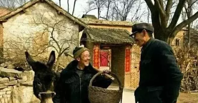 親人去世後,為什麼要把他的衣服燒掉?原來這不僅僅是迷信!