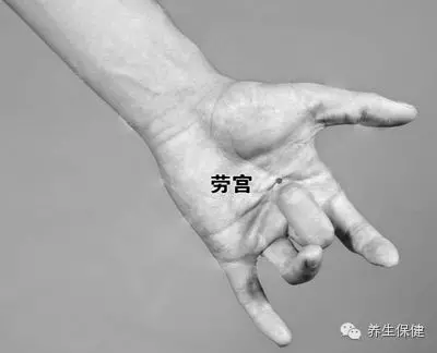 人體最大的排毒口就在「這裡」!拍一拍毒素全部清除,越來越健康,還能長壽20年!每天拍十分鐘,還可以降壓減脂!