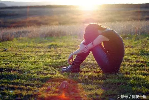趁老婆回娘家,我去保姆房間,隔天醒來看到身邊的人,我徹底蒙圈
