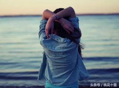 我生兒子,婆婆給我兩萬元紅包,接過紅包後,我決定跟她斷絕來往