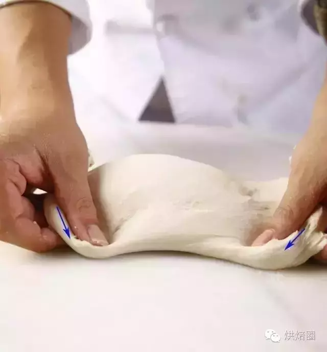 手工揉面快速出膜又不累的方法!關鍵在這幾個揉面技巧上……