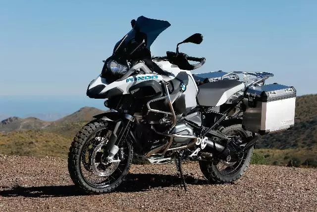 摩旅車友的最終夢想,1200cc寶馬水鳥滿足你對摩旅的一切幻想!