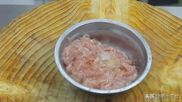 這才是京醬肉絲正確的做法,廚師長詳細講解技巧,口感純正嫩滑