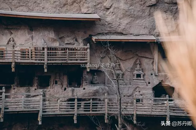 黃河三峽藏千年石窟,比莫高窟早100年,鑿刻世界第九大佛