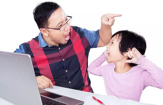 孩子頂嘴,不能光叫他住嘴,需要有效管教