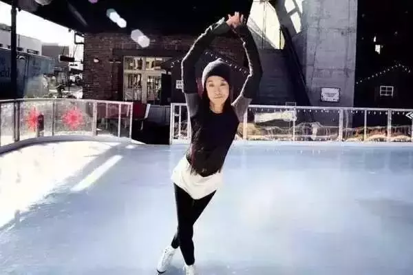 男友小自己36歲,68歲活出20歲的身材,30歲的容顏,她還用一雙手挑逗了全世界的女人!