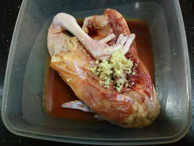 原來烤雞這麼簡單,只要2步,35分鐘,外酥裡嫩,香到鼻子掉下來!