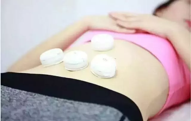 總是找不准穴位的灸友看過來,這裡有一個小方法非常好用