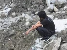 大嫂守寡照顧我媽,暴露貪錢目的,一封遺囑讓我後悔痛哭
