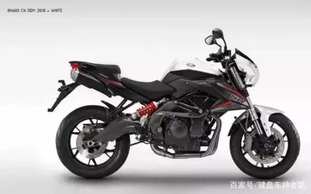 國產唯一的四缸摩托車,黃龍600升級國四,外觀還是沒有改款