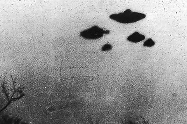 藍皮書計劃:1萬多起UFO報告700多起無解,真實事件再現螢幕