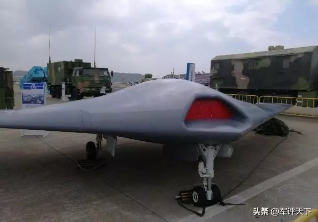 最大起飛重量3噸,新型無人機試飛視頻公布,隱身性能比殲20還強