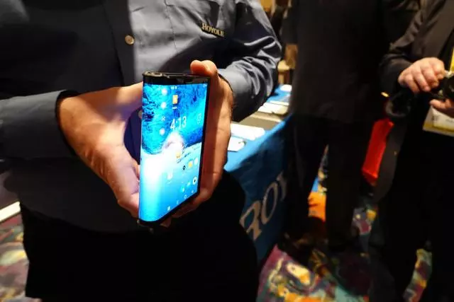 世界上首款可摺疊手機不是出自三星,而是中國這家公司