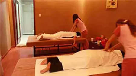 按摩技師經常被客人揩油 老闆看不下去竟……