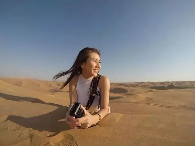 32歲TVB小花獨游杜拜曬美照 網友疑問:男友操刀?