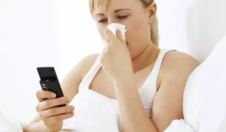 上吐下瀉請病假!主管暴怒:立刻來上班 她硬撐到公司「在桌上留下最精彩復仇」網友拍手叫好