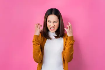 「生氣」到底有多傷身?專家列出「7大可怕後果」,看完後你還敢亂發脾氣嗎?